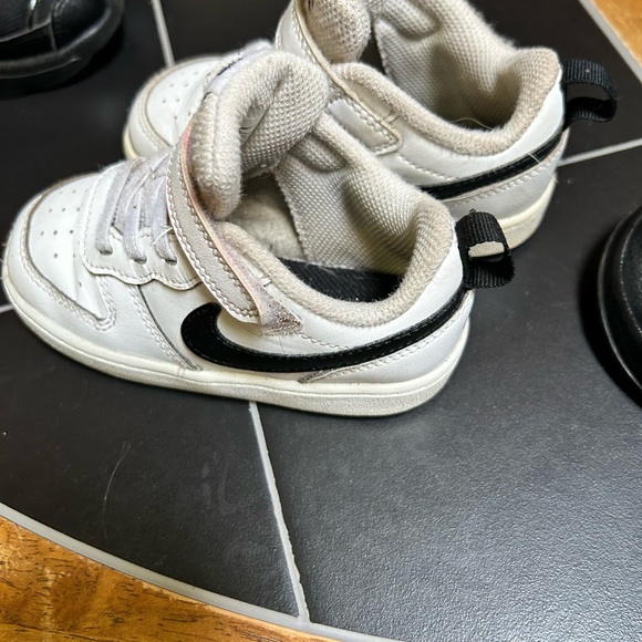 All girls/unisex sneakers uggs Nikes Addis’s sperrys bundle - Picture 11 of 11